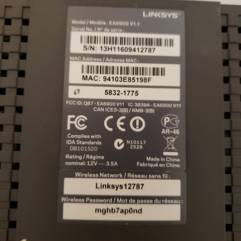 Linksys AC1900 Router - Picture 4 of 8